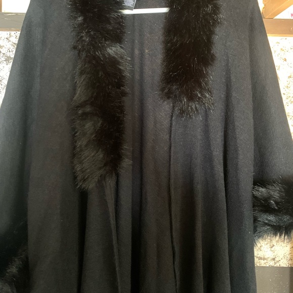 Marcus Alder shawl - Picture 5 of 7